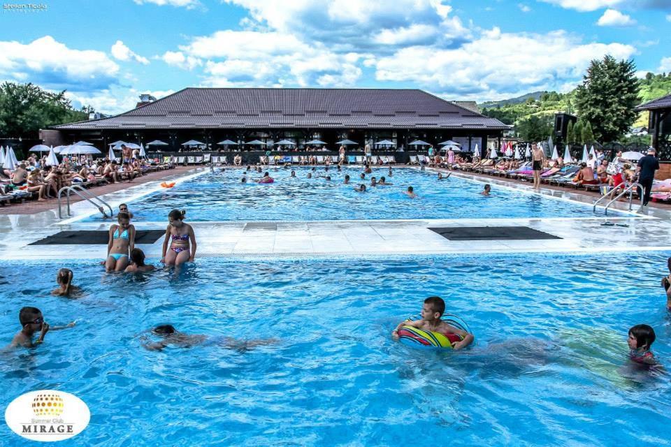 Mirage Resort & Spa Vişeu de Sus Eksteriør bilde